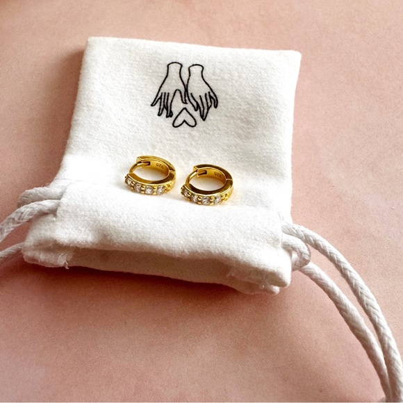 Caitlyn Minimalist Elise Pave Diamond Huggies - Picture 3 of 5